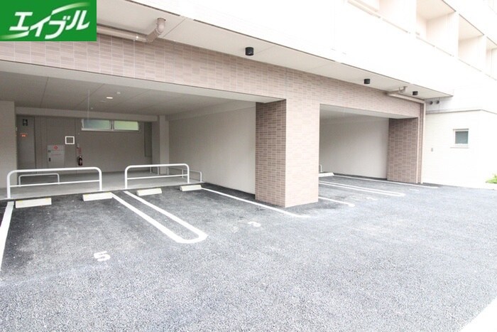 駐車場 ﾁｪﾙﾄｳﾞｨｰﾀ