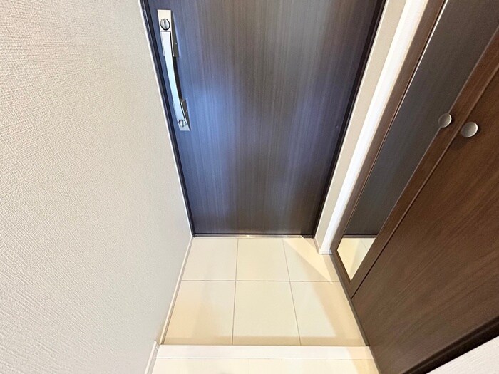 玄関 ﾁｪﾙﾄｳﾞｨｰﾀ