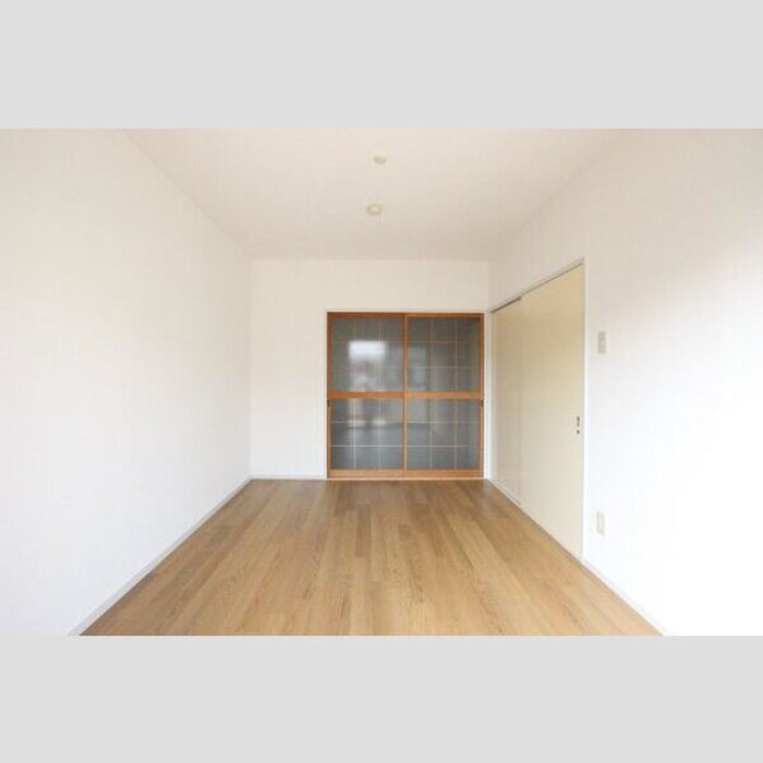 居室 コ－ポ大門