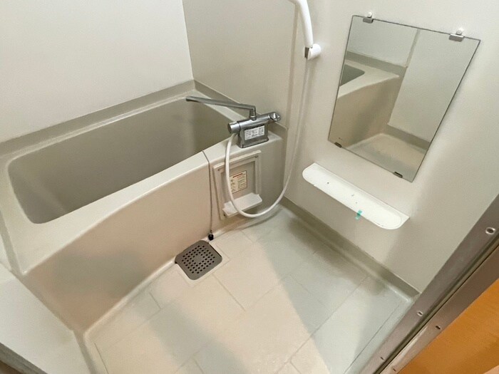 バス／シャワールーム等 コンラッド