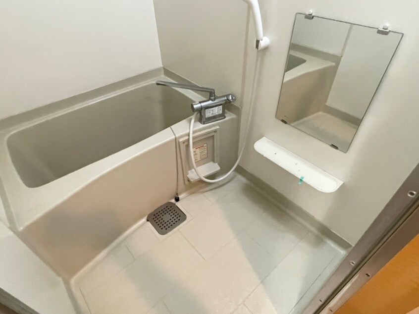 バス／シャワールーム等 コンラッド