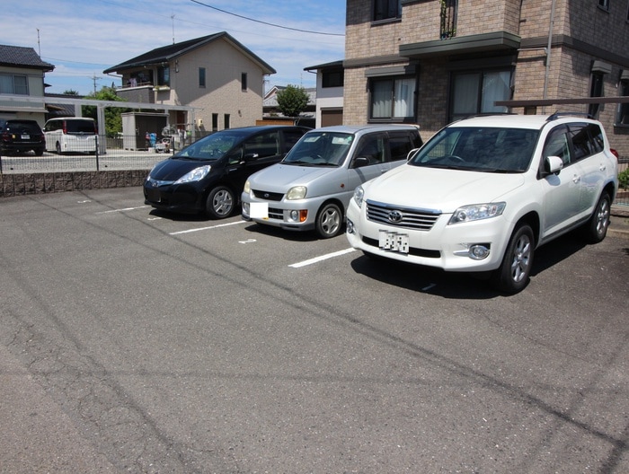 駐車場 サクスィード・ワイズ・ロード