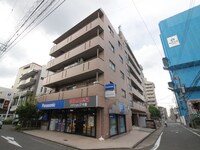 サン  フォレスト