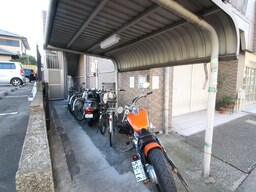 バイク置き場