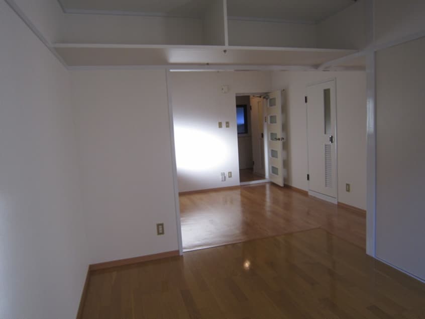 居室 ロイヤル浅野