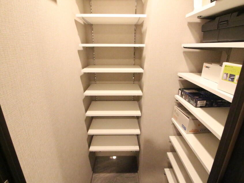 靴箱 NAGOYA the TOWER(1010)