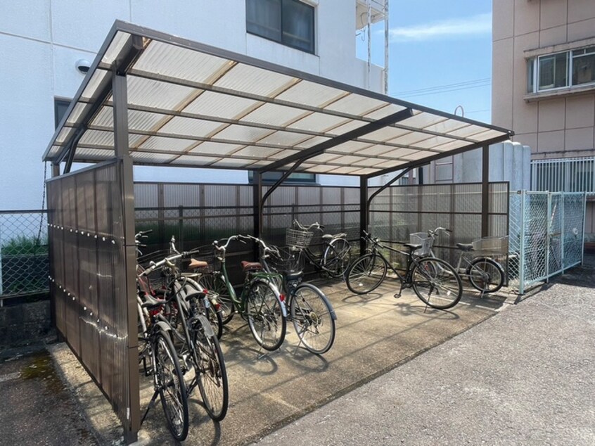 駐輪場 サンパーク大鐘