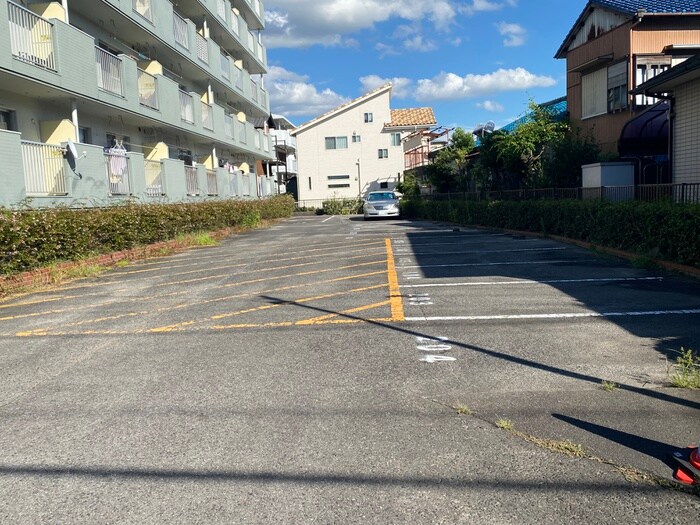 駐車場 ハイツ光