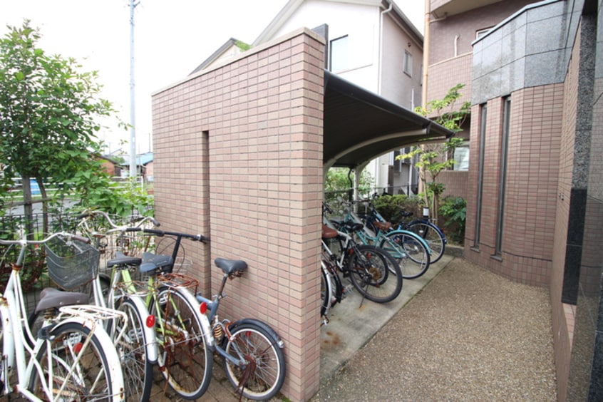 駐輪場 グレースコート豊山
