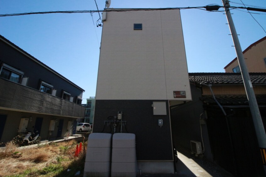 エントランス部分 HAWK名古屋