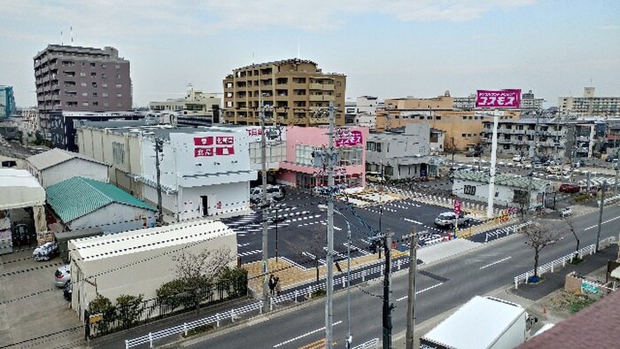 コスモス(ドラッグストア)まで626m コンパートハウス上飯田