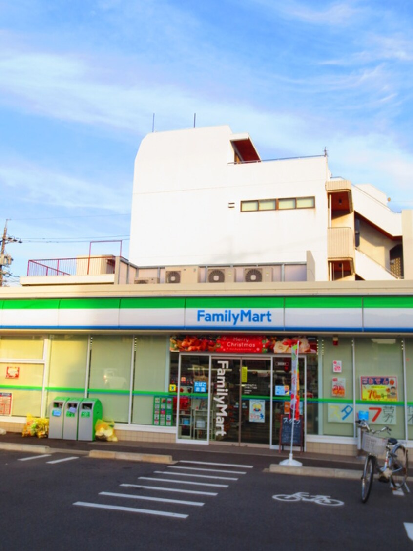 FamilyMart八代町二丁目店(コンビニ)まで90m ヴェルドミール志賀