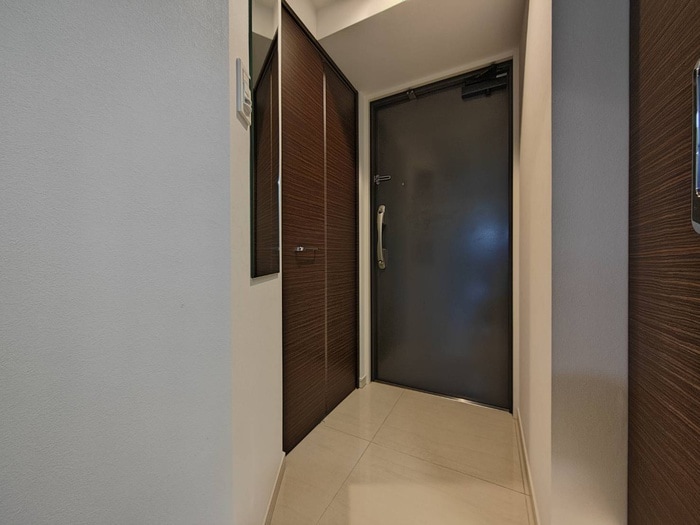 玄関 セノアタワー泉