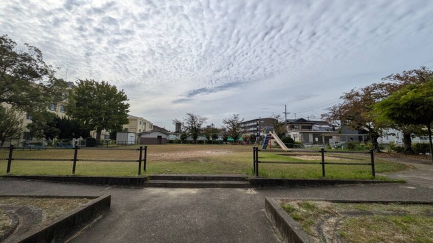平芝前公園(公園)まで300m 三宅ビル