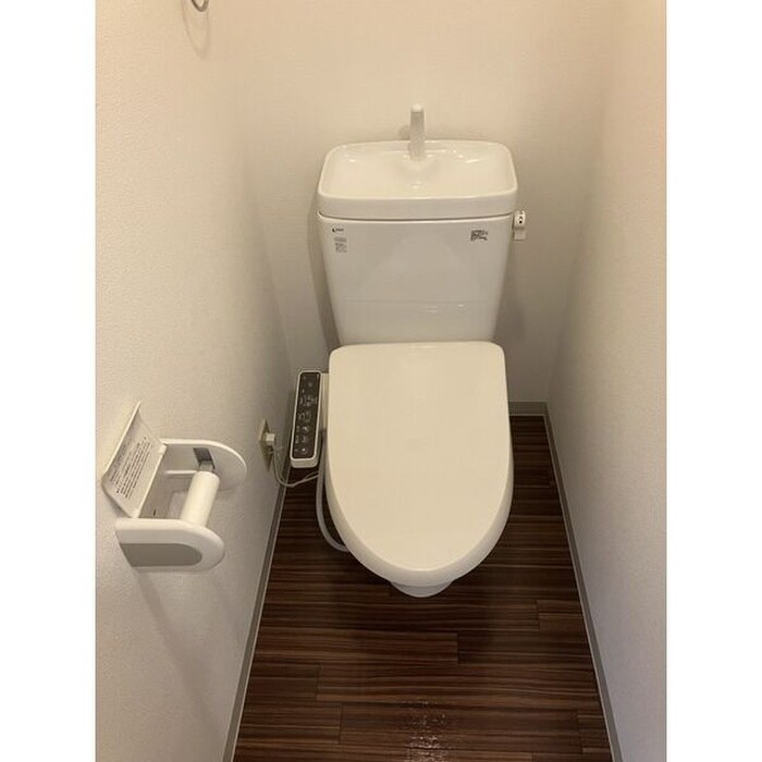 トイレ Ｖｉａ　Ｆｅｒｉｘ