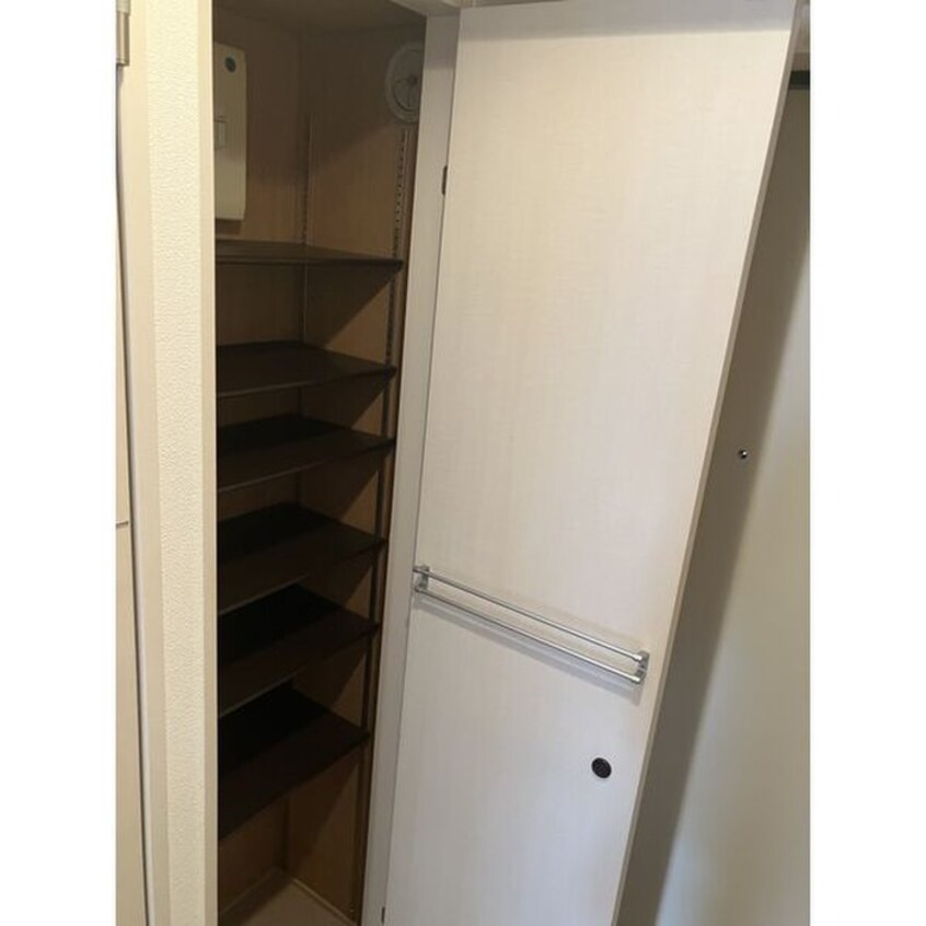 靴箱 Ｖｉａ　Ｆｅｒｉｘ