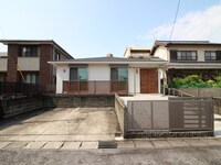 東梅坪町貸家