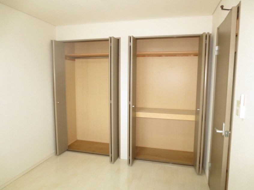 収納 エスポアシャトレ－ンコジマ