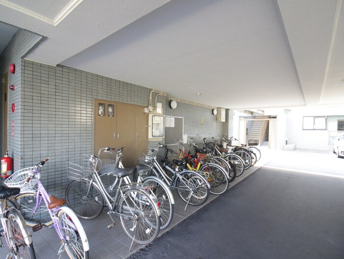 駐輪場 ユニーブル赤坪1号館（301）