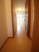 廊下 グランドカ－サ枇杷島