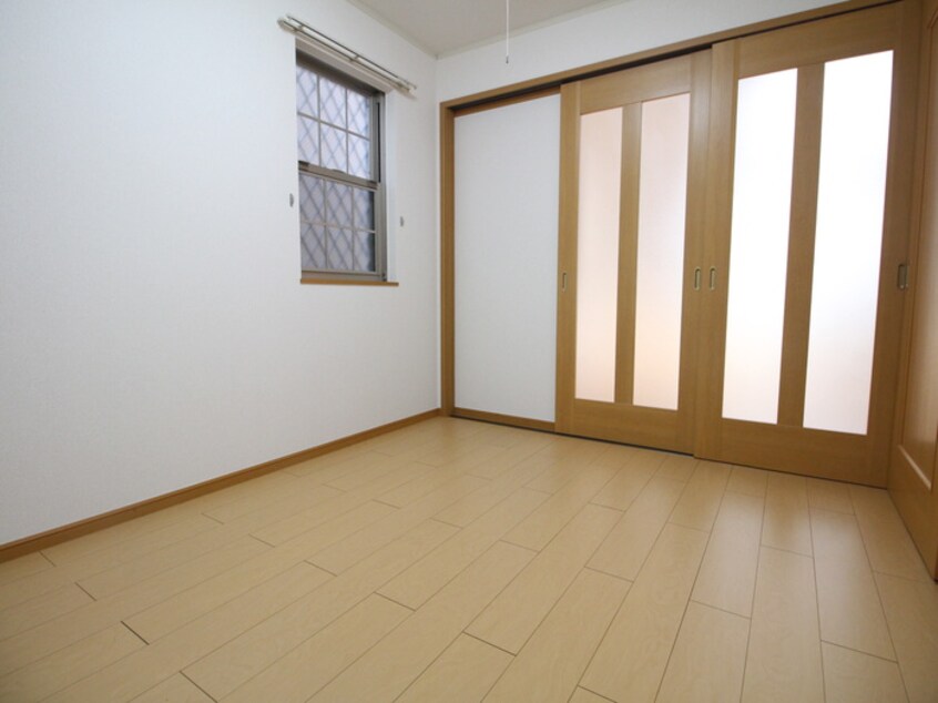 居室 グランドカ－サ枇杷島