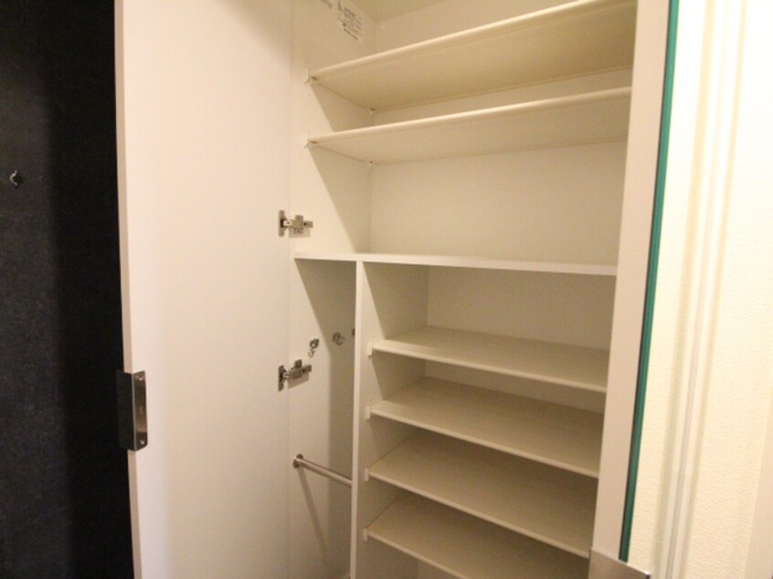 靴箱 ﾌﾟﾚｻﾝｽ新栄ｱｰﾊﾞﾝﾌﾛｰ