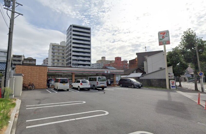 セブンイレブン(コンビニ)まで222m ﾌﾟﾚｻﾝｽ新栄ｱｰﾊﾞﾝﾌﾛｰ