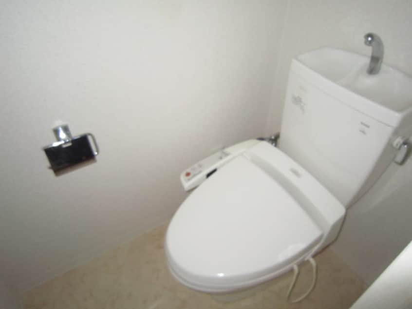 トイレ La Douceur山王