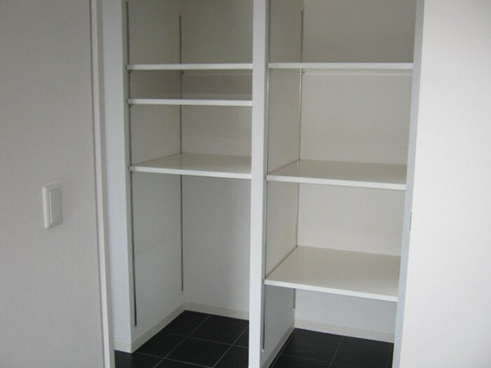 収納 白川公園パークマンション