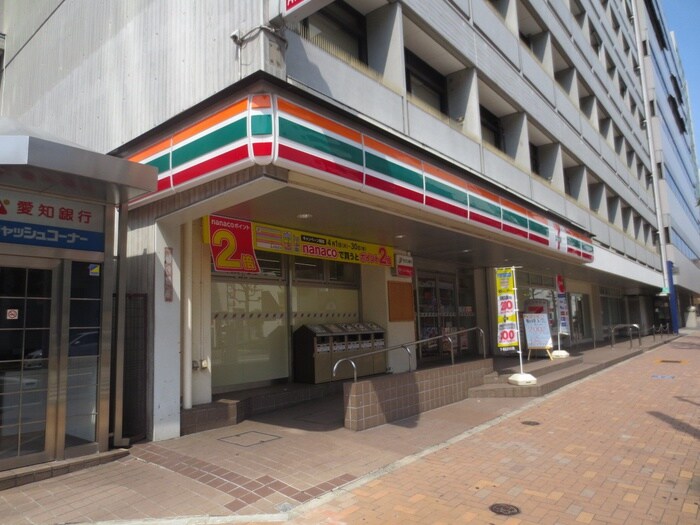 セブンイレブン名古屋栄2丁目店(コンビニ)まで181m 白川公園パークマンション