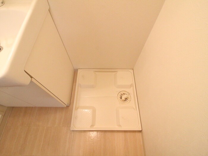 洗濯機置場 クレシェ－ル大須