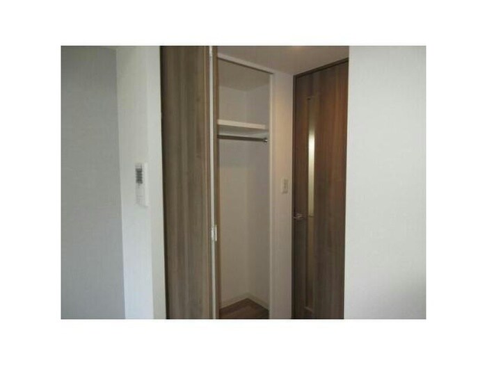 収納 ﾌﾟﾚｻﾝｽTHE久屋大通ﾚｼﾞｪﾝﾄﾞ(1302)