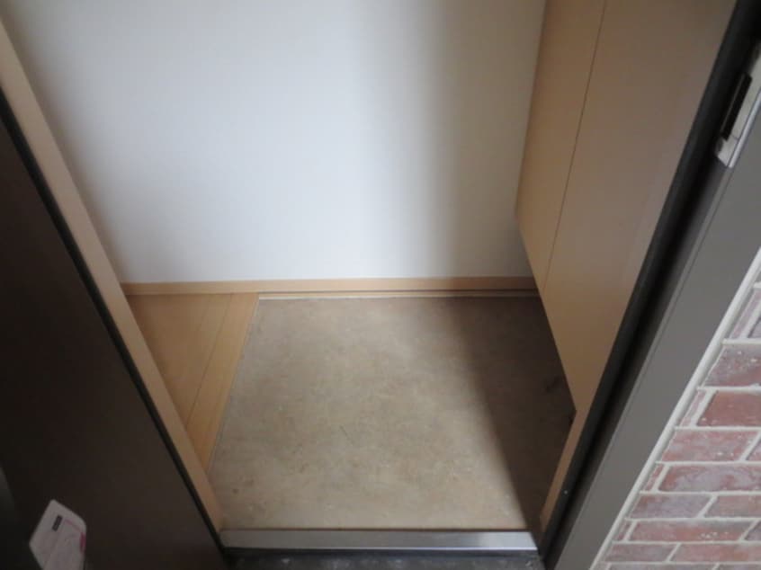 玄関 セジュ－ル藤塚