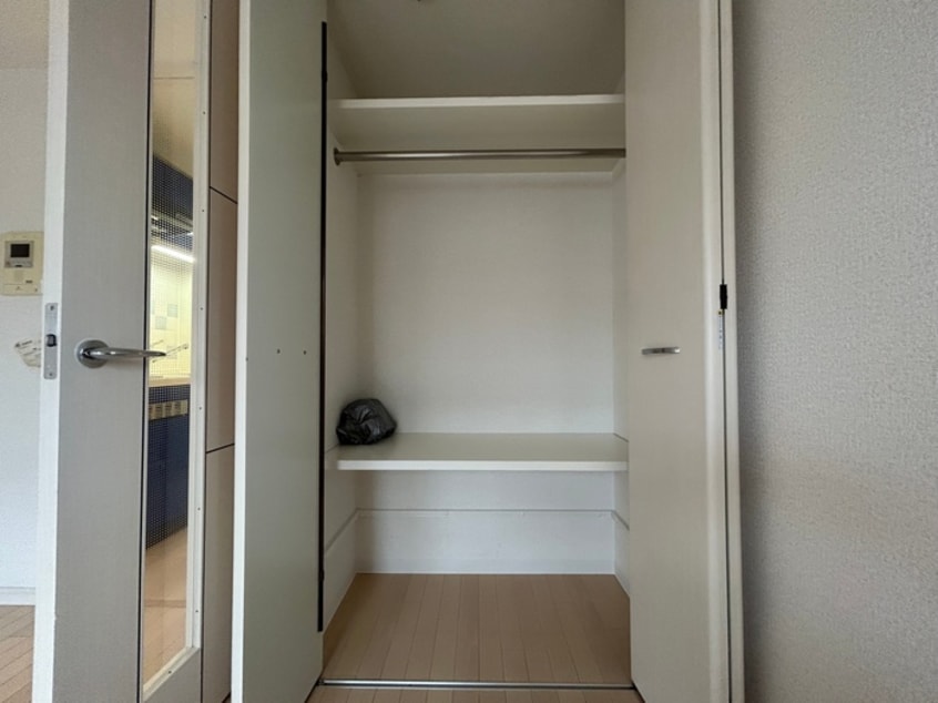 収納 ﾌﾟﾚｻﾝｽ千種駅前ﾈｵｽﾃｰｼﾞ(406)