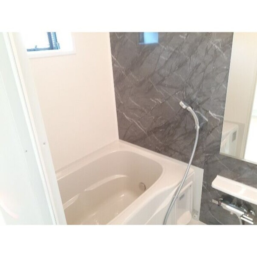 バス／シャワールーム等 Fiore