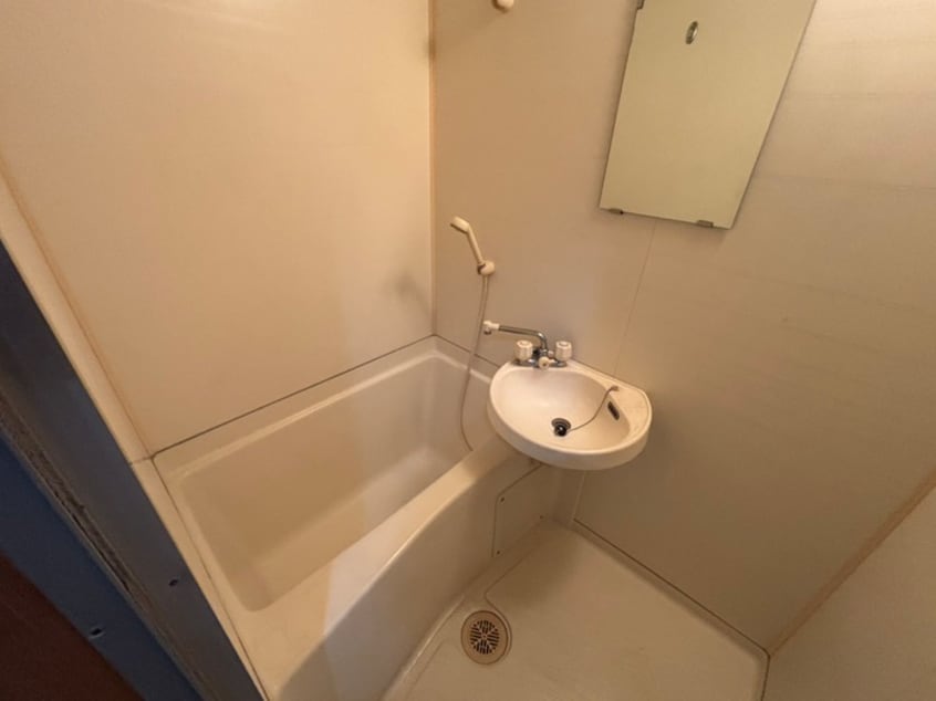 バス／シャワールーム等 ドミトリ－５１８