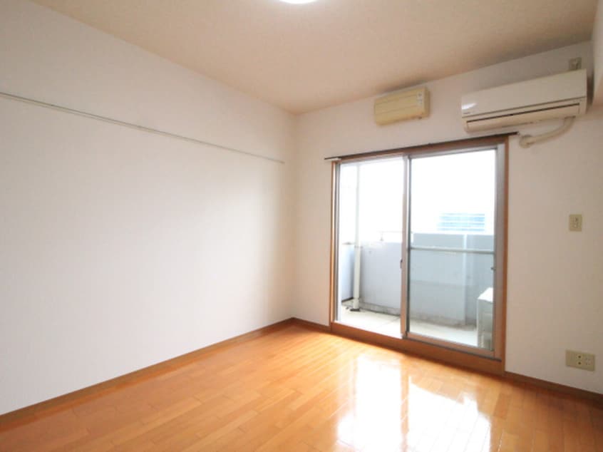 居室 アルフィーレ新栄