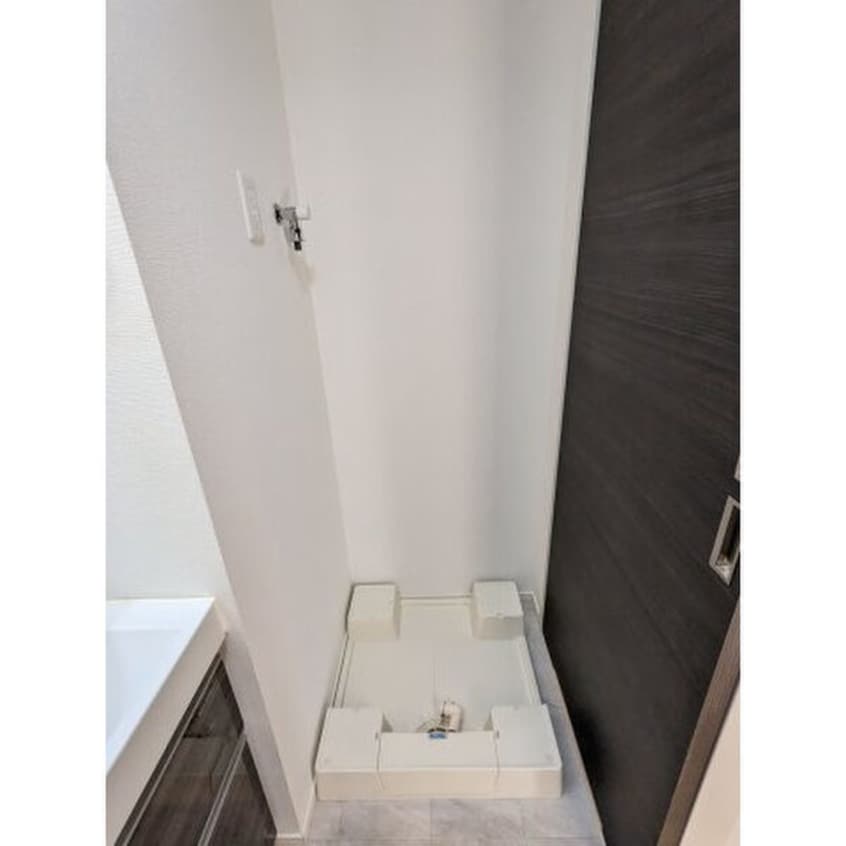 洗濯機置場 ﾊｰﾓﾆｰﾚｼﾞﾃﾞﾝｽ名古屋ＥＡＳＴ