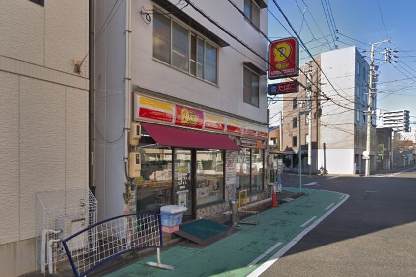 デイリーヤマザキ新栄２丁目店(コンビニ)まで308m ﾊｰﾓﾆｰﾚｼﾞﾃﾞﾝｽ名古屋ＥＡＳＴ