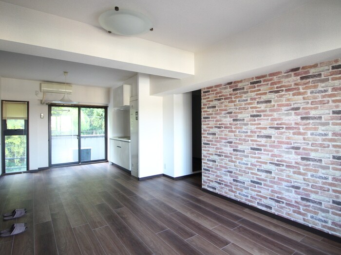 居室 アートハウス鹿山