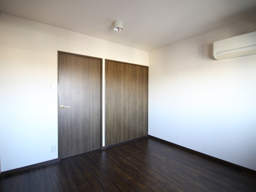 居室 アートハウス鹿山