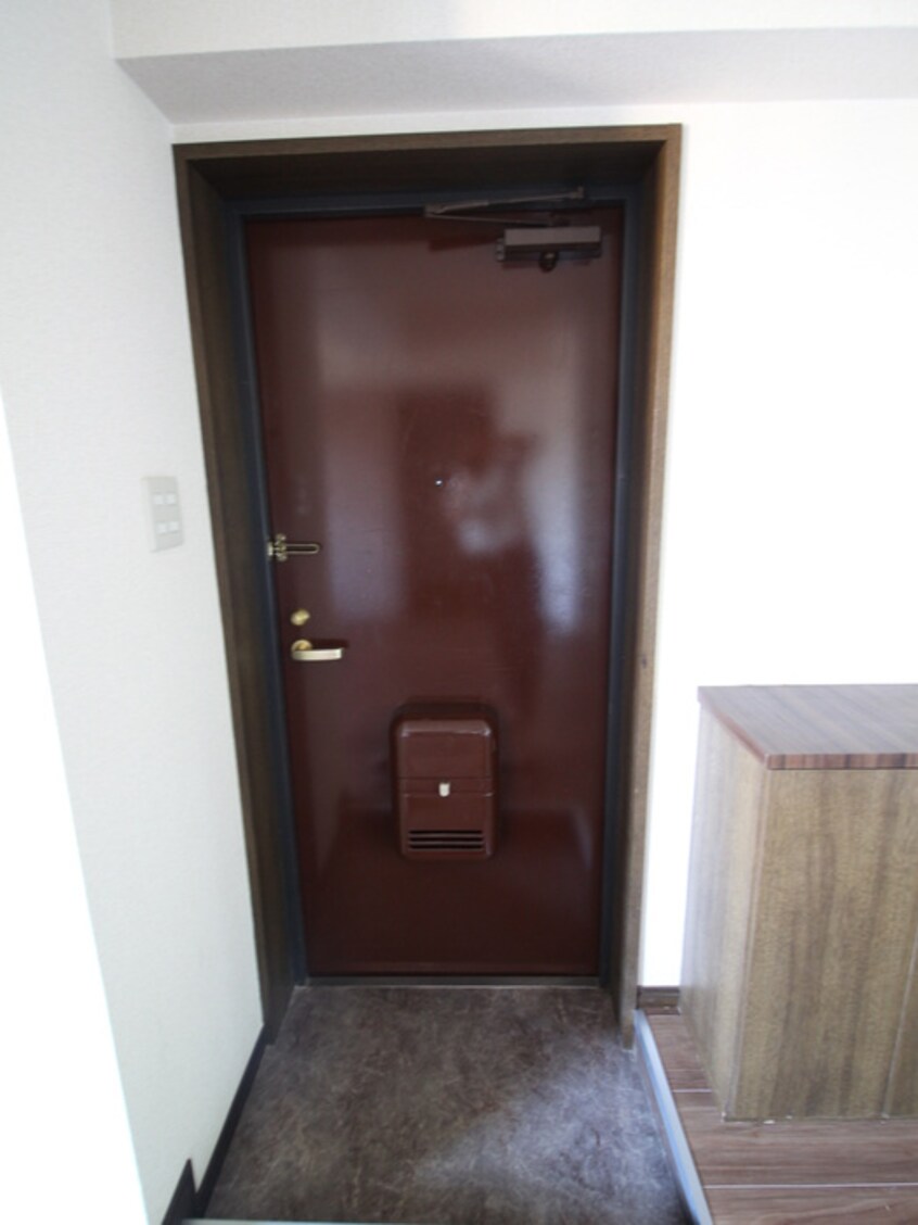 玄関 アートハウス鹿山