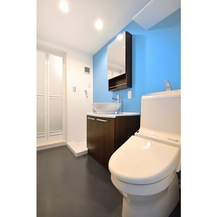 トイレ オー・ルージュ