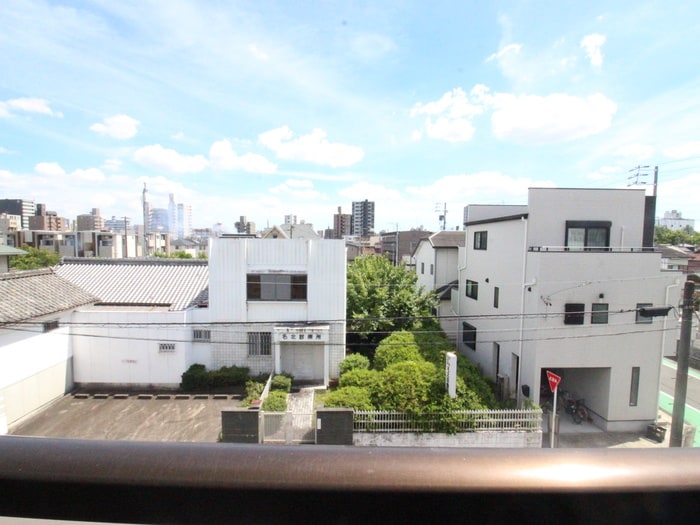 室内からの展望 サンハイツ名北
