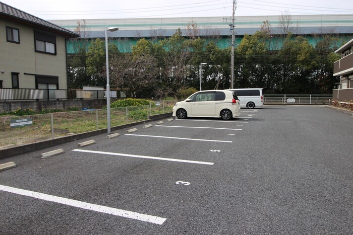 駐車場 クオーレＢ　　　