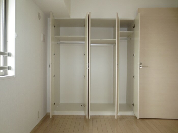 収納 パークアクシス白壁