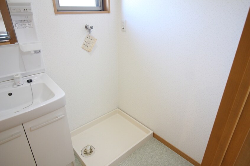 洗濯機置場 ＭＩＹＡＢＩＲＯＵ