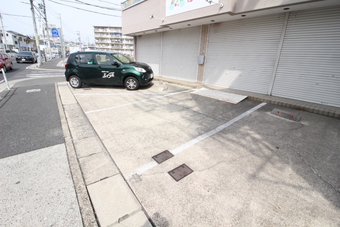 駐車場 近藤ハイツ