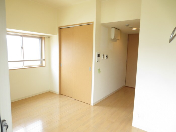 居室 ライブコ－ト丸の内