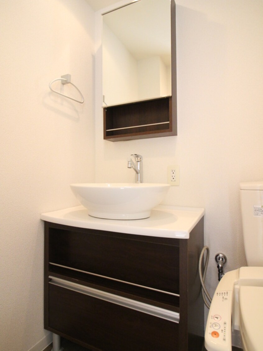 洗面 ライブコ－ト丸の内